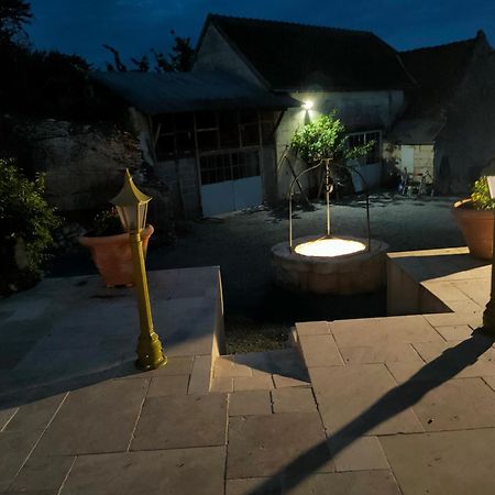 Aux Trois Tilleuls Bed & Breakfast โลช ภายนอก รูปภาพ